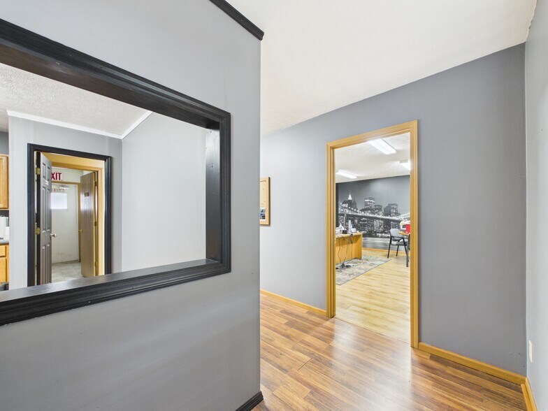 More Photos Of 414 Martin St, Greenville Office For Sale