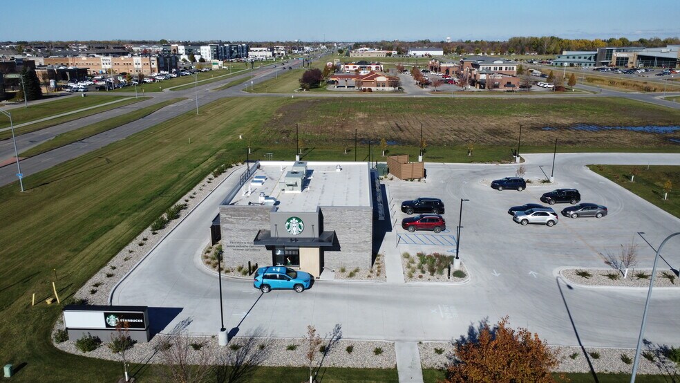 More Photos Of 4641 S Washington St, Grand Forks Restaurant For Sale