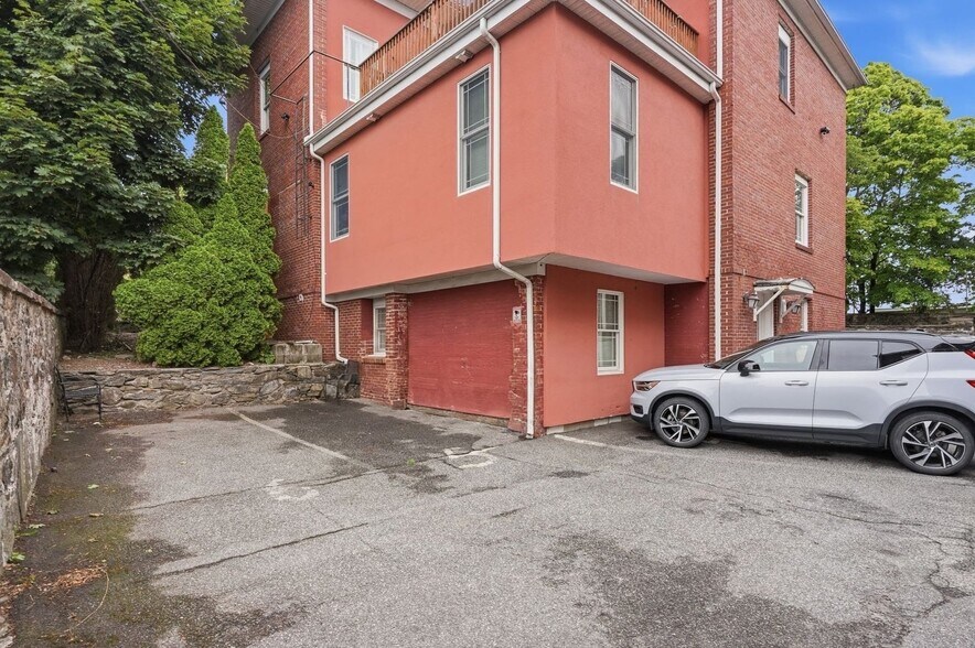 More Photos Of 299 Governor St, Providence Multifamily For Sale