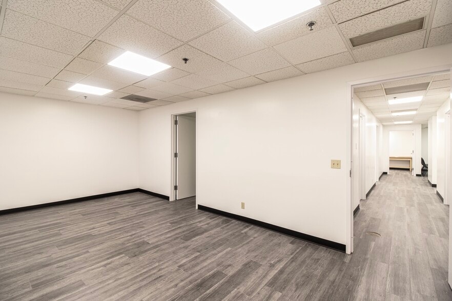More Photos Of 9041 Magnolia Ave, Riverside Medical For Sale