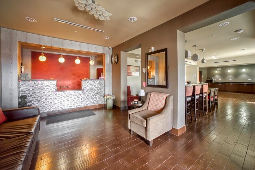 More Photos Of 210 S State Highway 123, Karnes City Hotel For Sale