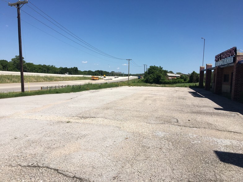 11701 Jacksboro Hwy, Fort Worth, TX 76135 Storefront Retail Office