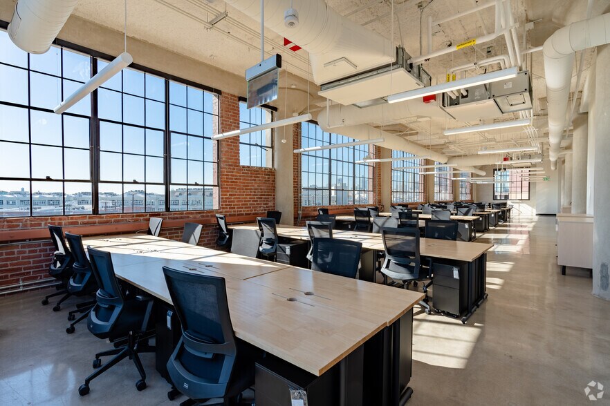 More Photos Of 1019 E 4th Pl, Los Angeles Loft Creative Space For Lease