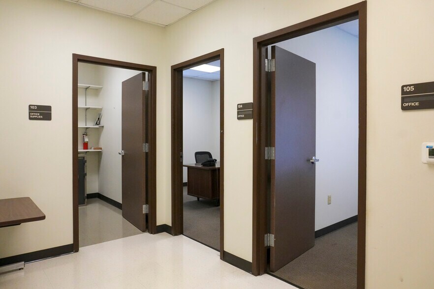 More Photos Of 6944 Leopard St, Corpus Christi Warehouse For Sale