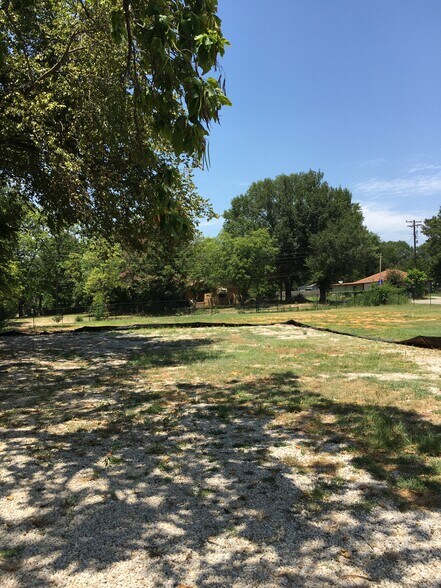 More Photos Of 11968 State Highway 64 W, Tyler Freestanding For Lease