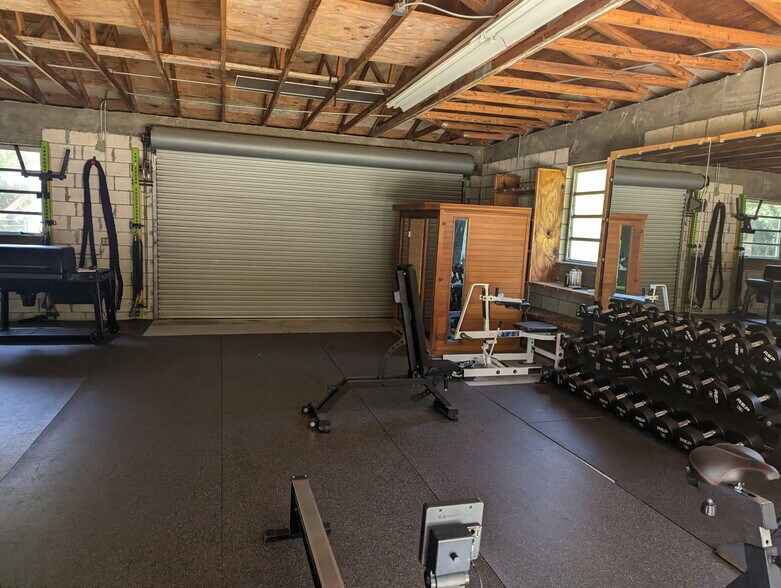 More Photos Of XXXXX 130th N ave, Jupiter Specialty For Lease