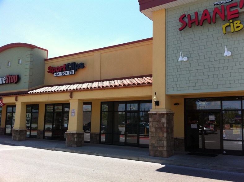 More Photos Of 3707-3733 Gulf Breeze Pky, Gulf Breeze Freestanding For Lease