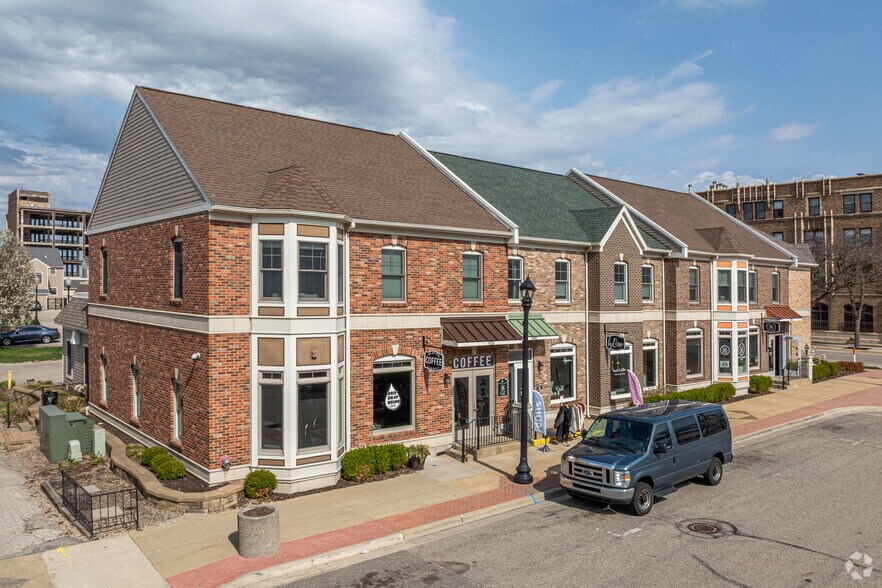 More Photos Of 926-930 2nd St, Muskegon Storefront Retail Residential For Lease