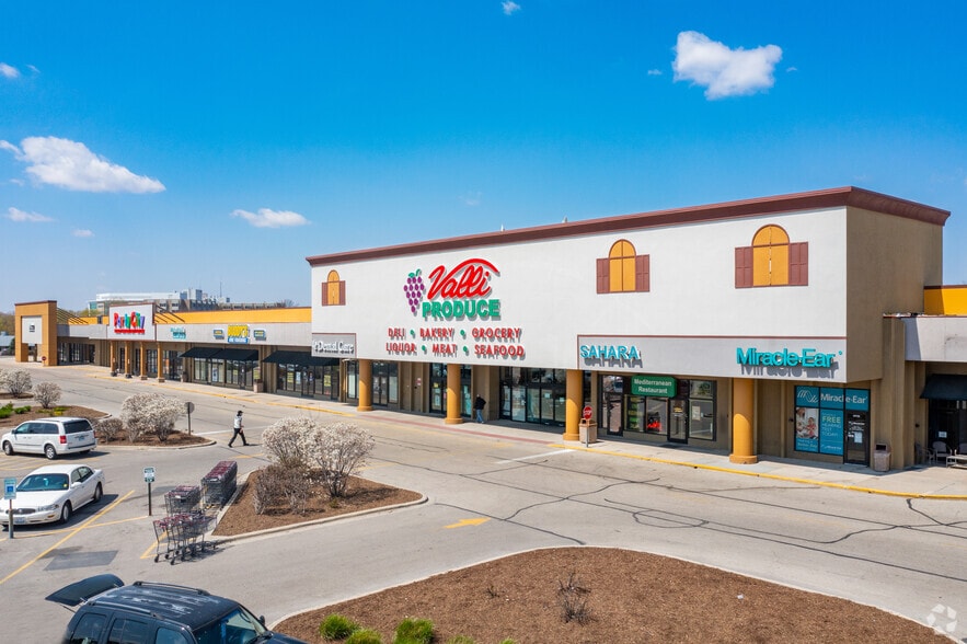 More Photos Of 5830-5980 E State St, Rockford Storefront For Lease