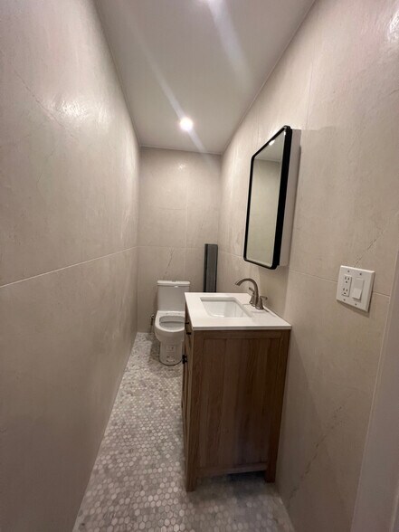 More Photos Of 294 Atlantic Ave, Brooklyn Storefront Retail Residential For Lease