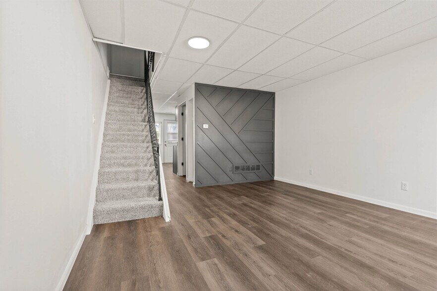 More Photos Of 701 Swan St, West Burlington Multifamily For Sale