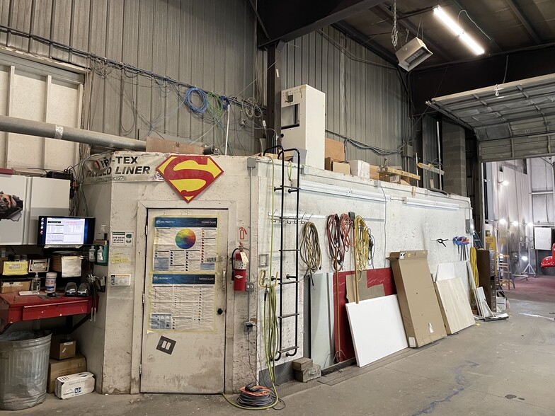 More Photos Of 14 Caldwell Dr, Amherst Warehouse For Lease