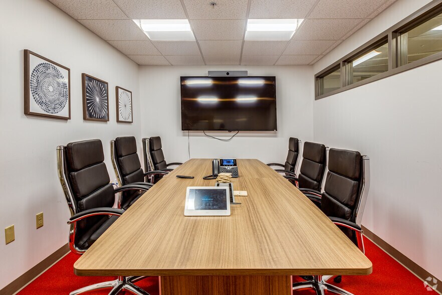 More Photos Of 2408-2488 E 81st St, Tulsa Medical For Lease