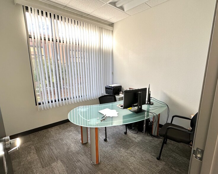 More Photos Of 5315 Reno Corporate Dr, Reno Medical For Sale
