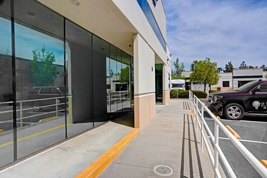 More Photos Of 41551 Date St, Murrieta Light Manufacturing For Sale