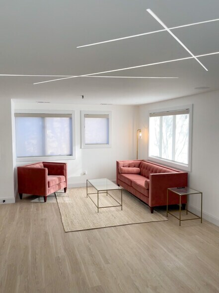 More Photos Of 6001-6003 Tower Ct, Alexandria Office For Sale