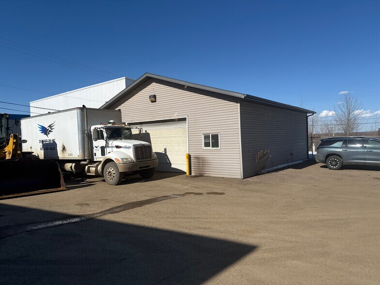 More Photos Of 195 Mackay Cres, Fort McMurray Warehouse For Sale