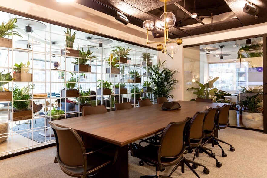 More Photos Of 7200 Wisconsin Ave, Bethesda Office For Lease