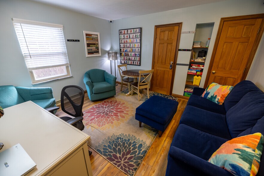 More Photos Of 10 Dun Rd, Chillicothe Office For Sale