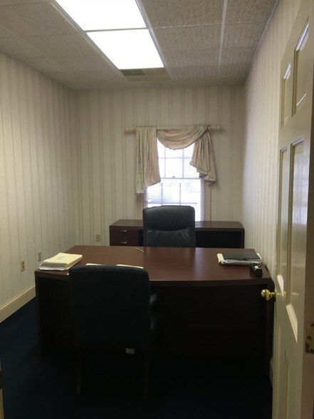More Photos Of 110 E Arlington Blvd, Greenville Office For Sale