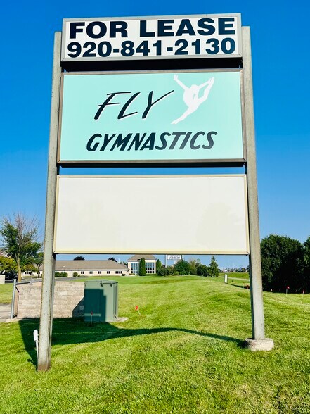 More Photos Of 1037 Truman St, Kimberly Office For Sale