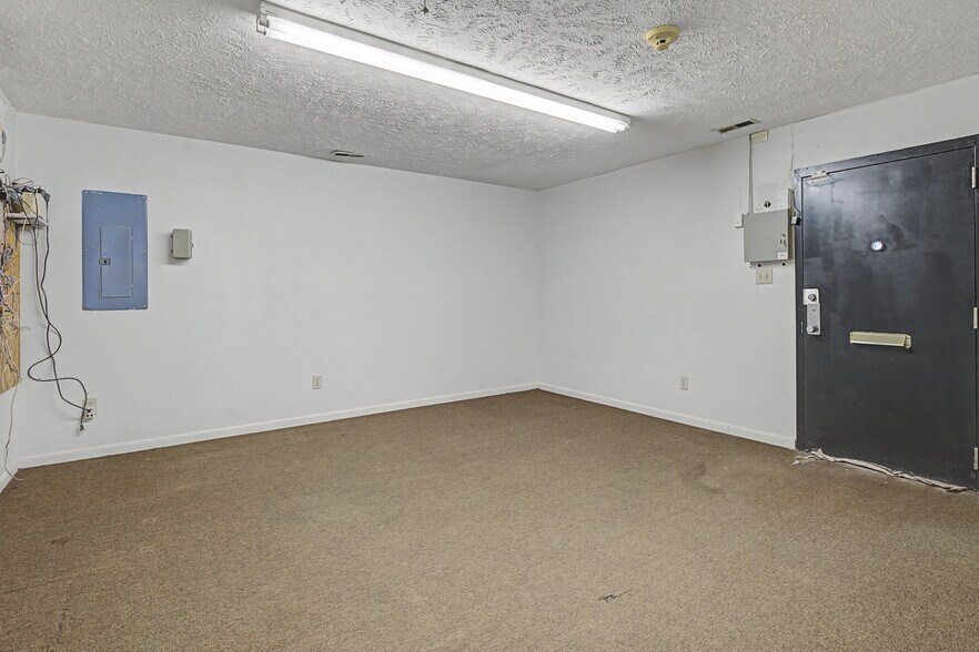 More Photos Of 219 N Main St, Spring Lake Bank For Sale