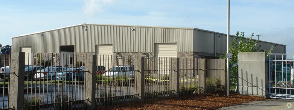 More Photos Of 2258 Central St, Richmond Warehouse For Lease
