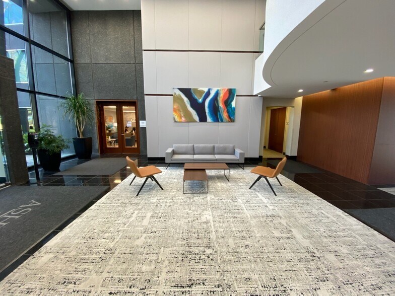 More Photos Of 1200 Ashwood Pky, Atlanta Office For Sale