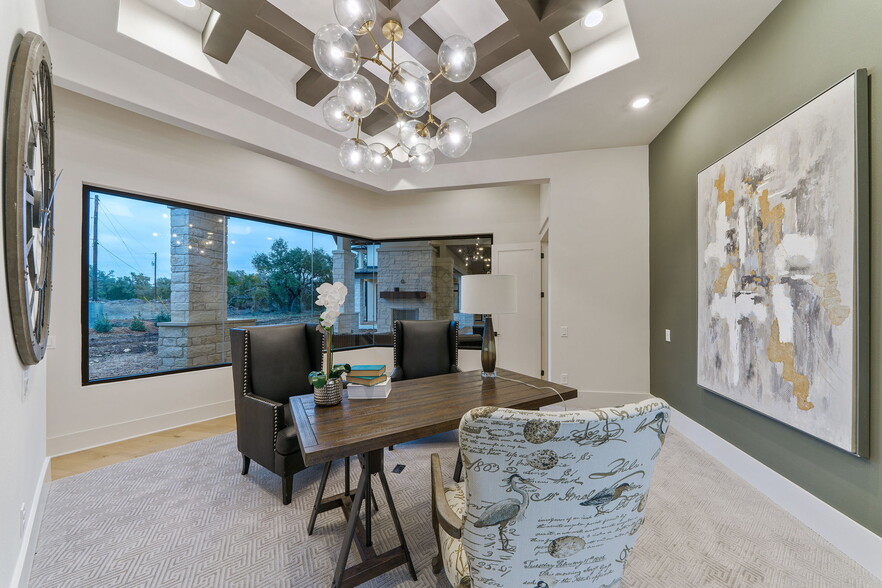 More Photos Of 7505 E US Highway 290, Johnson City Flex For Sale