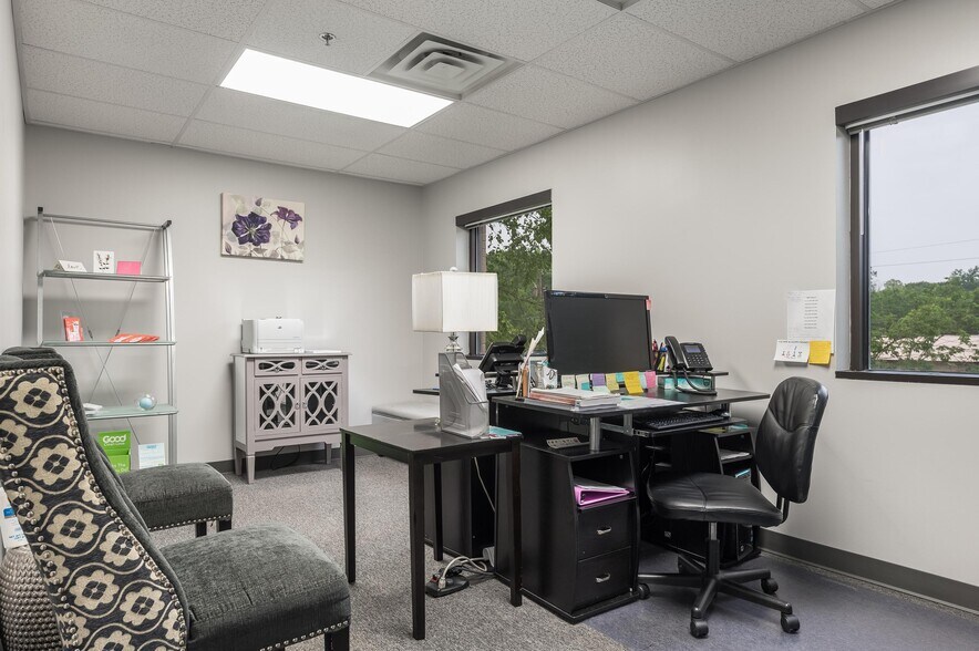 More Photos Of 961 Spring Creek Rd, East Ridge Medical For Lease