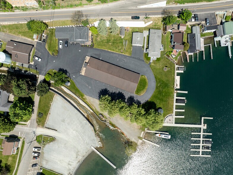More Photos Of 24 Water St, Hammondsport Hotel For Sale