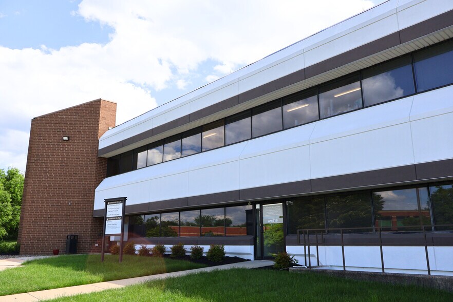 More Photos Of 939 E Park Dr, Harrisburg Office For Lease