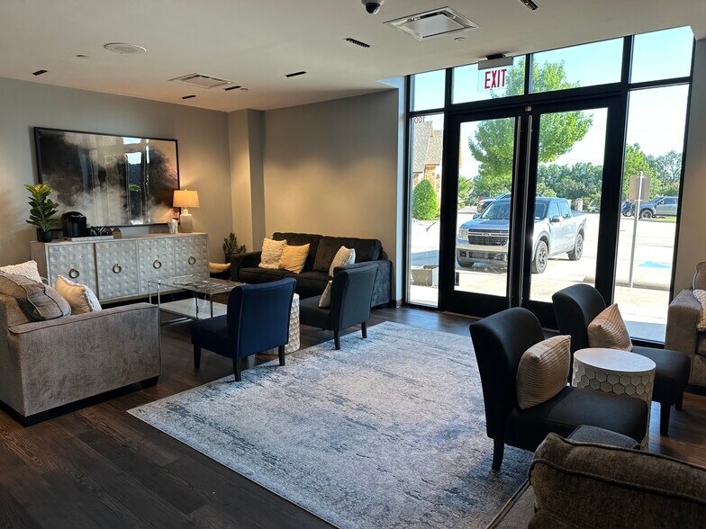 More Photos Of 1835 E Southlake Blvd, Southlake Medical For Sale