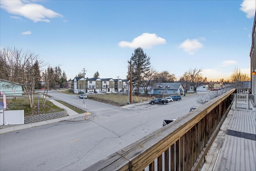 More Photos Of 7897 W Main St, Rathdrum Storefront Retail Residential For Sale