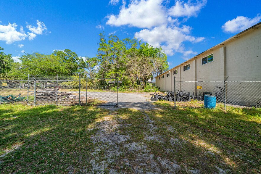 More Photos Of 4450 S Pine Ave, Ocala Warehouse For Sale