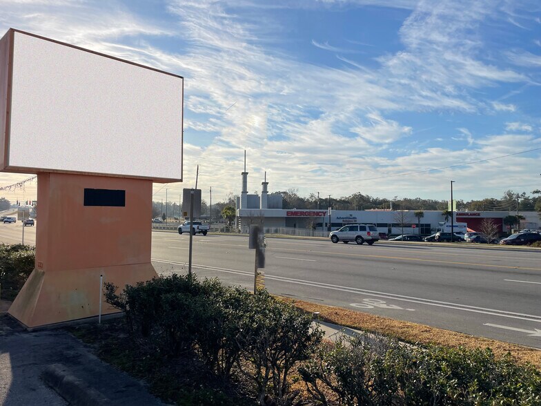 More Photos Of 5925 SE Abshier Blvd, Belleview Medical For Sale
