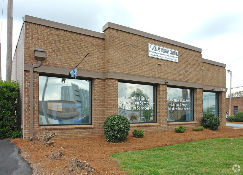 Primary Photo Of 800 N Main St, High Point Storefront For Lease