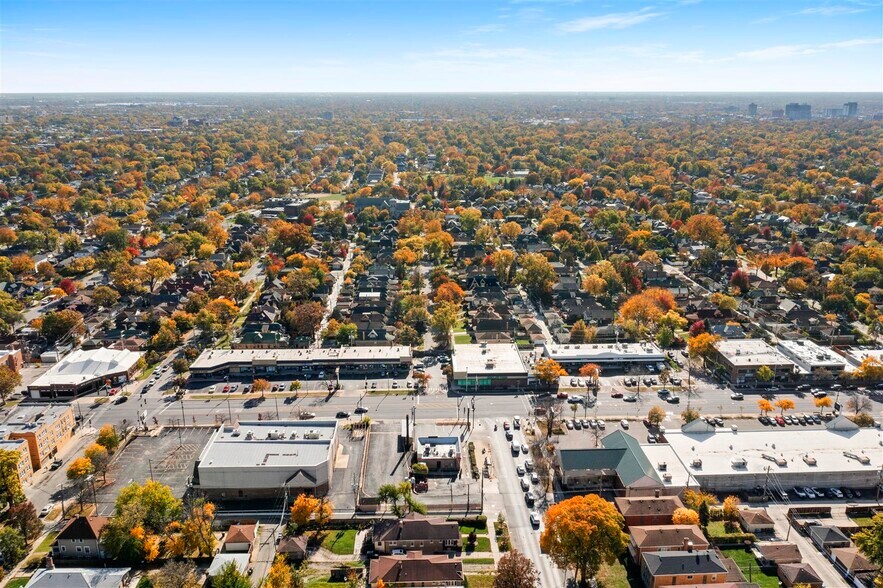 More Photos Of 6301-6405 North Ave, Oak Park Unknown For Lease