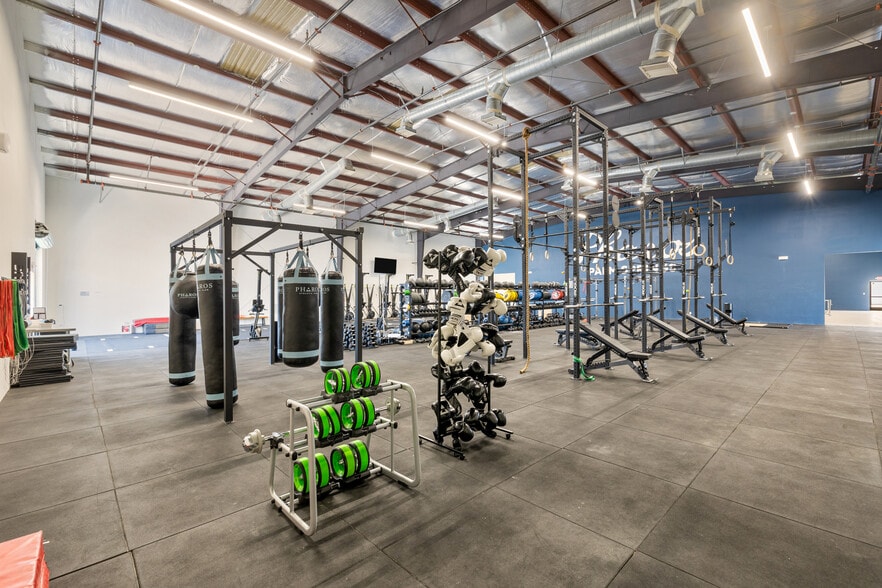 More Photos Of 3455 N Indian Canyon Dr, Palm Springs Unknown For Lease