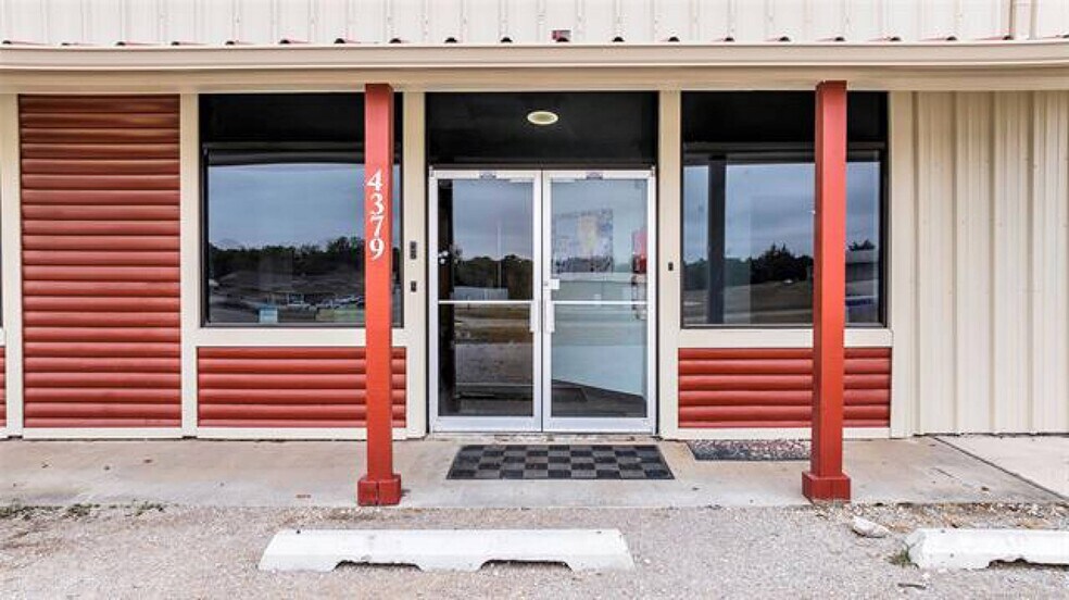 More Photos Of 4379 Highway 7 W, Sulphur Daycare Center For Sale