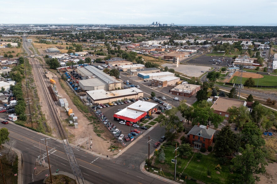 More Photos Of 7190 Newton St, Westminster Auto Dealership For Sale