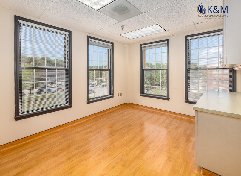 More Photos Of 3460 Old Washington Rd, Waldorf Medical For Lease