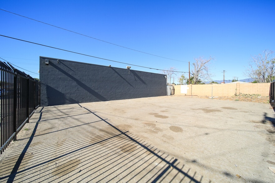 More Photos Of 372 N Mt. Vernon Ave, Colton Warehouse For Sale