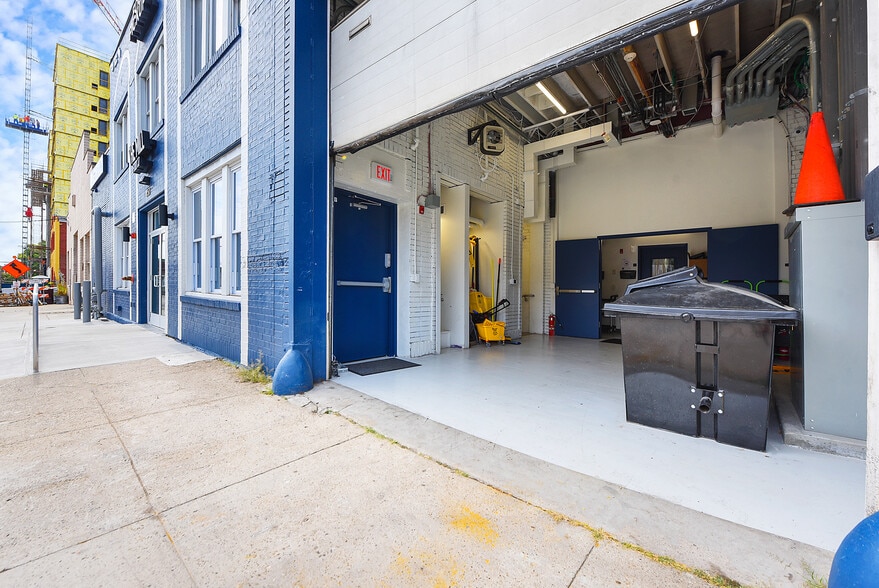 More Photos Of 451 Melwood Ave, Pittsburgh Fast Food For Lease