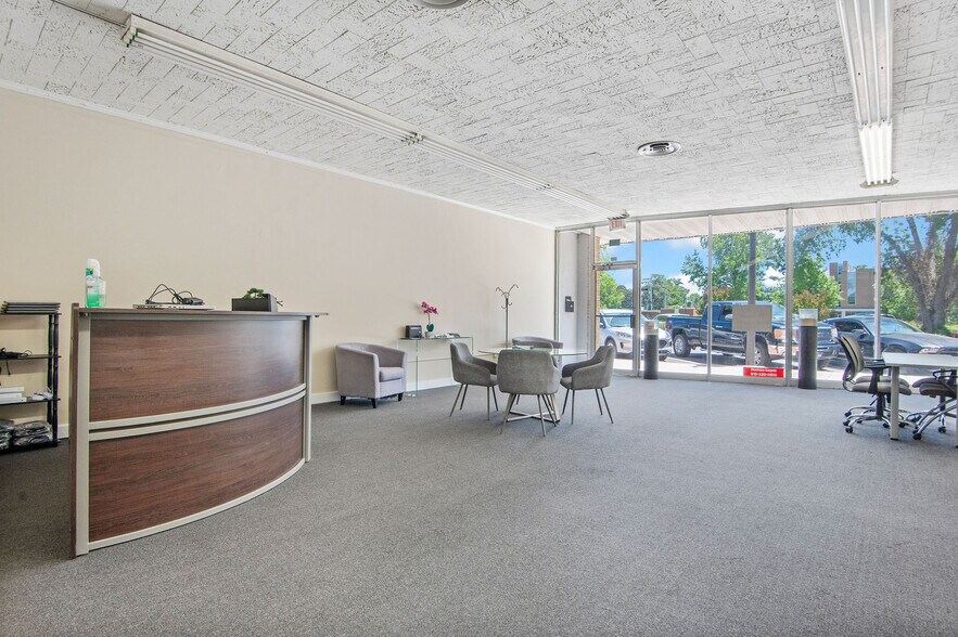 More Photos Of 515 New Bridge St, Jacksonville Freestanding For Lease