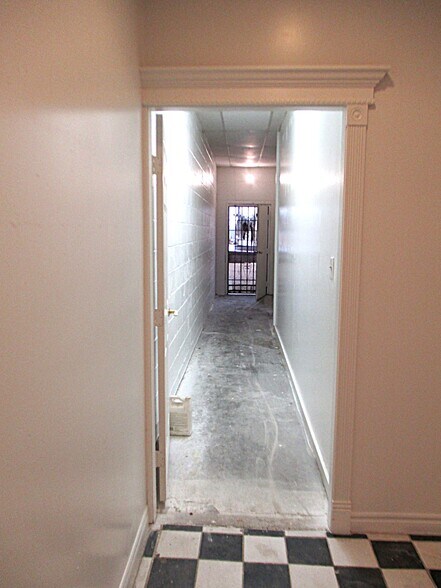 More Photos Of 10901 Crenshaw Blvd, Inglewood General Retail For Sale