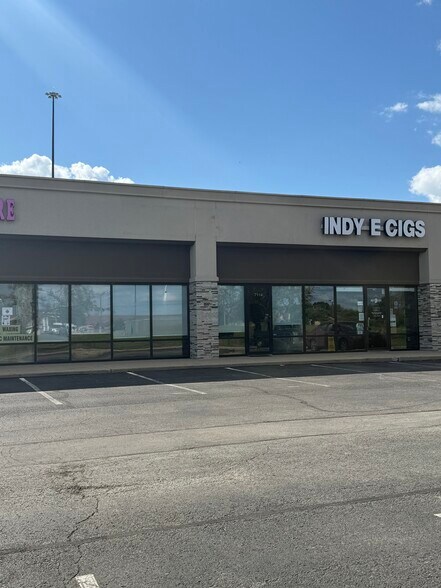 More Photos Of 7102-7134 Woodland Dr, Indianapolis Storefront For Lease