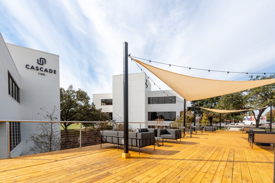 More Photos Of 104 Decker Ct, Irving Unknown For Lease