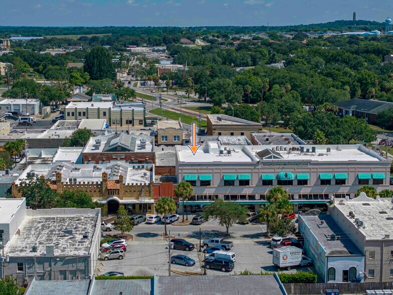 More Photos Of 247 E Stuart Ave, Lake Wales Storefront For Lease