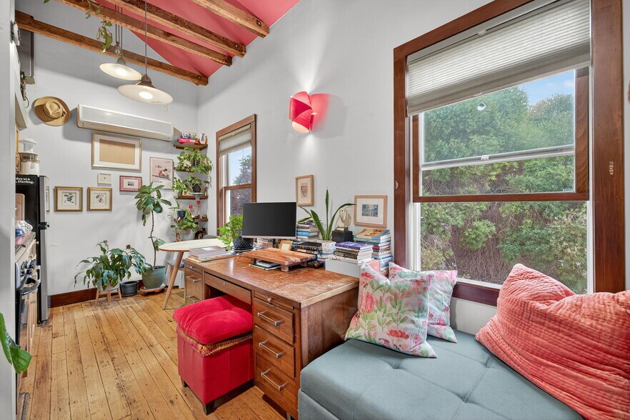 More Photos Of 3300 Broadway St, Sacramento Storefront Retail Office For Lease